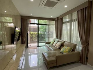 出售 4 卧室 独立屋 在 Khlong Sam Wa, 曼谷