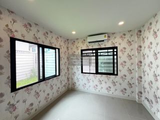 出售 4 卧室 独立屋 在 Sai Mai, 曼谷