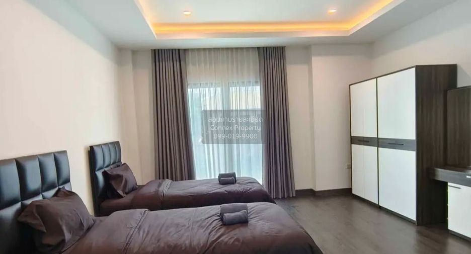 出售 4 卧室 独立屋 在 Watthana, 曼谷