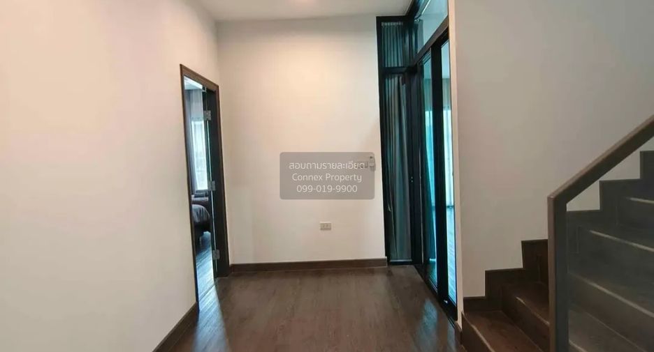 出售 4 卧室 独立屋 在 Watthana, 曼谷