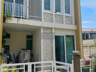 Продажа 4 спальни таунхаус в Sai Noi, Нонтабури