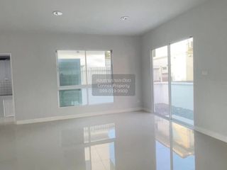 出售 3 卧室 独立屋 在 Lat Krabang, 曼谷