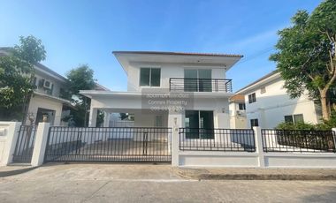 出售 3 卧室 独立屋 在 Lat Krabang, 曼谷