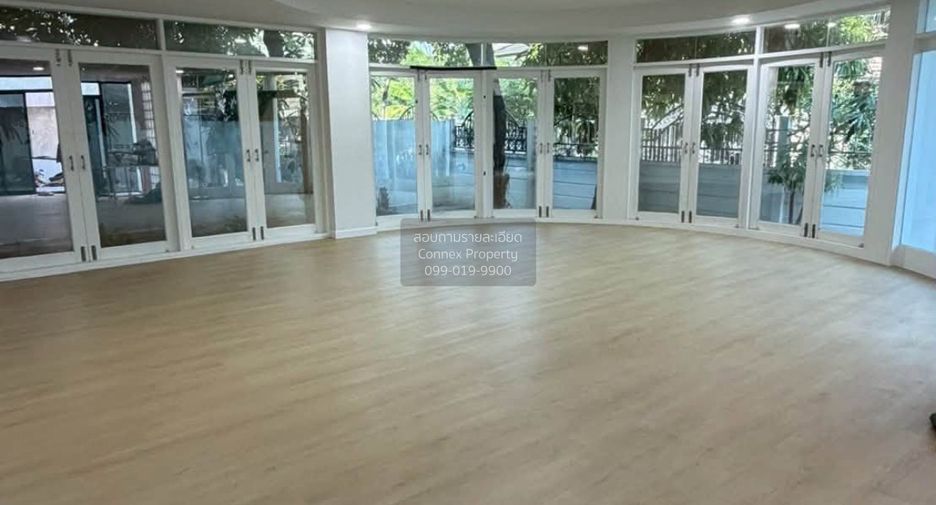 For sale 5 ベッドルーム house in Wang Thonglang, Bangkok