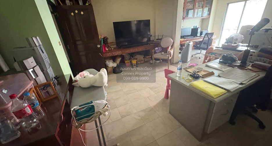 出售 4 卧室 联排别墅 在 Chatuchak, 曼谷