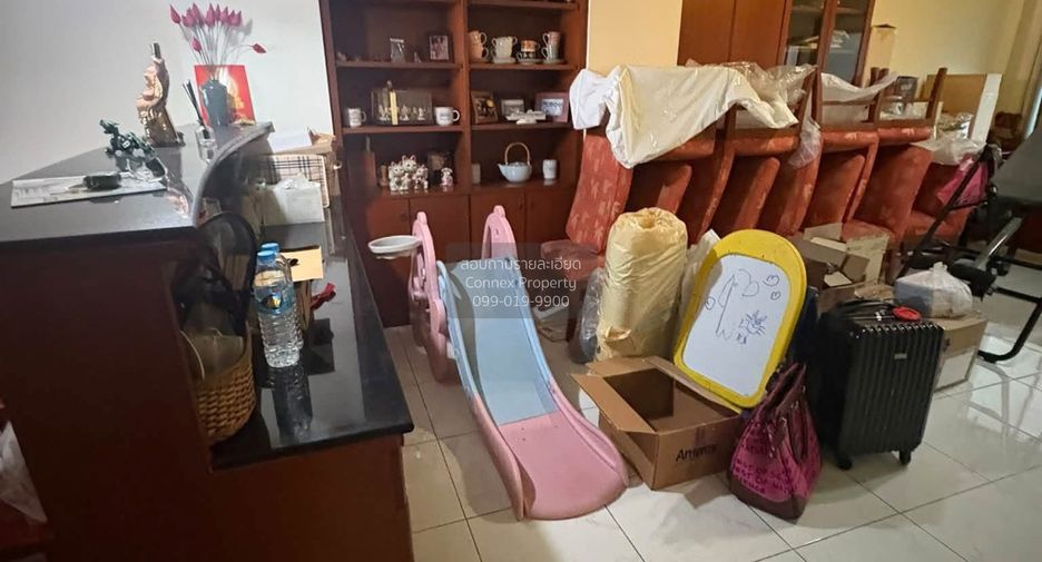 出售 4 卧室 联排别墅 在 Chatuchak, 曼谷