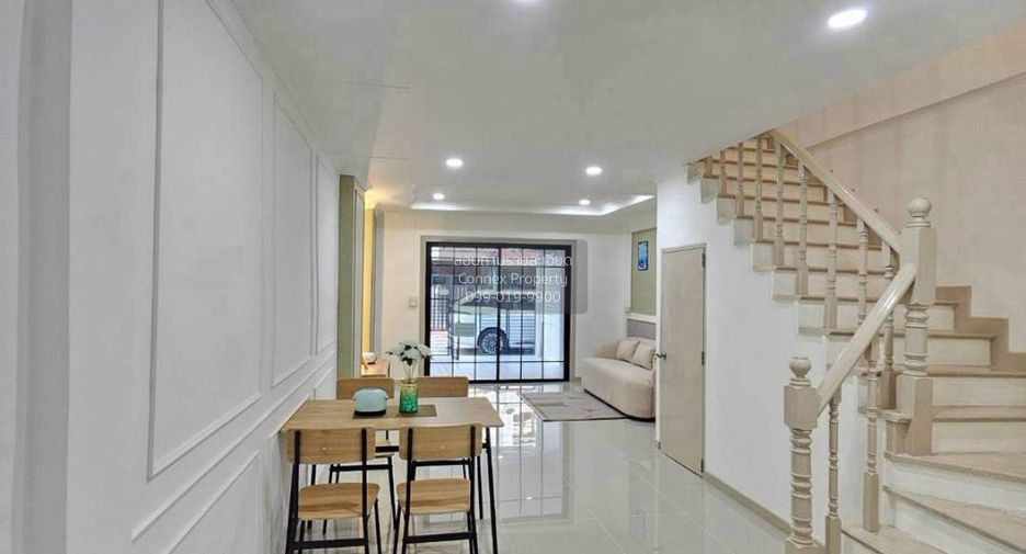 出售 3 卧室 联排别墅 在 Sai Noi, Nonthaburi