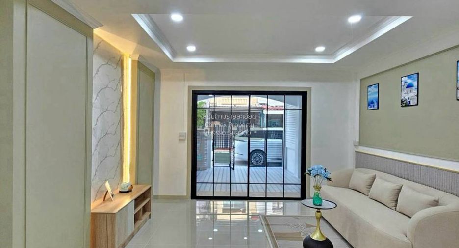 出售 3 卧室 联排别墅 在 Sai Noi, Nonthaburi