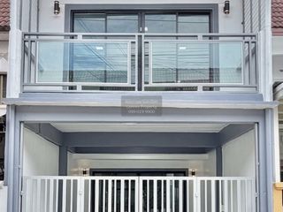 Casa adosada en venta de 2 habitaciones en Mueang Nonthaburi, Nonthaburi