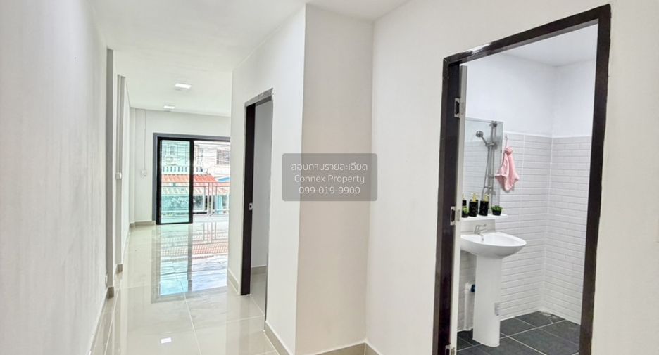 Casa adosada en venta de 2 habitaciones en Mueang Nonthaburi, Nonthaburi