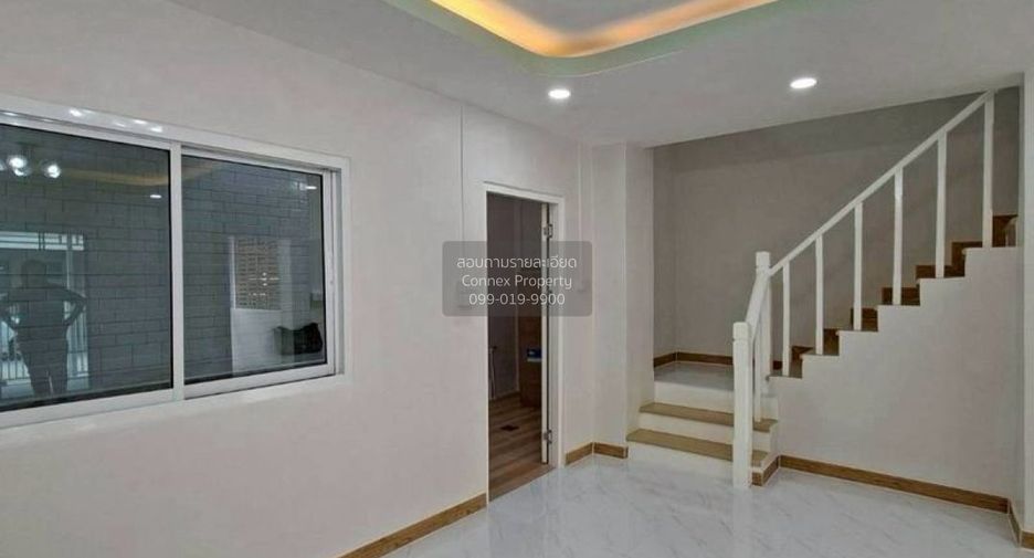 出售 3 卧室 联排别墅 在 Sai Noi, Nonthaburi