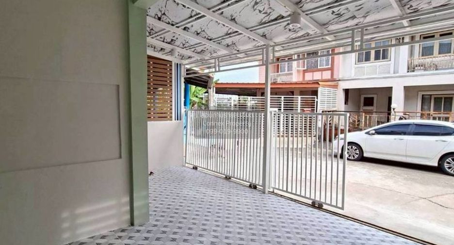 出售 3 卧室 联排别墅 在 Sai Noi, Nonthaburi
