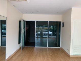 出租 1 卧室 商业空间 在 Phaya Thai, 曼谷