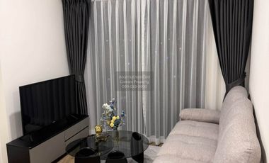 For rent 2 bedrooms condo in Huai Khwang, Bangkok