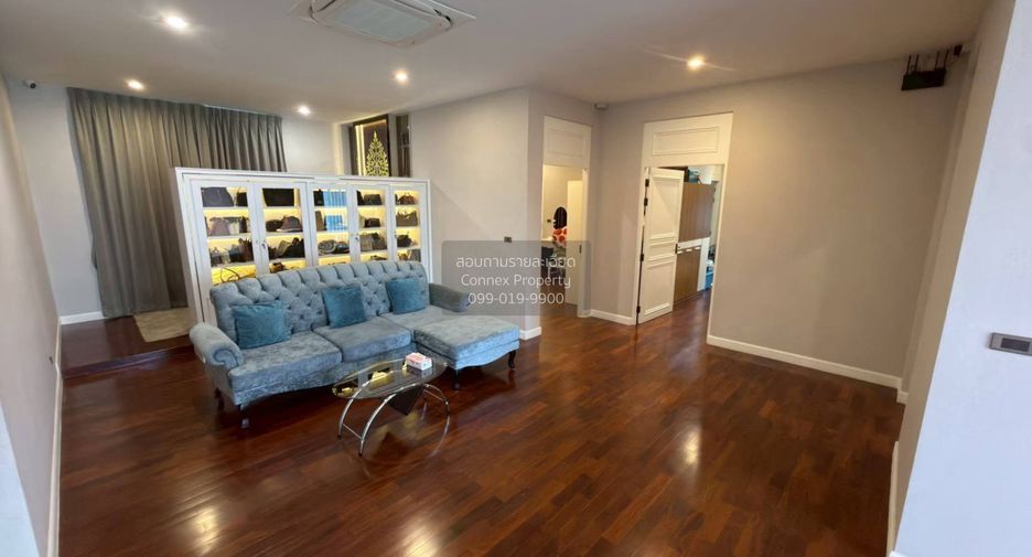 Haus zur Miete mit 5 Zimmer in Thawi Watthana, Bangkok