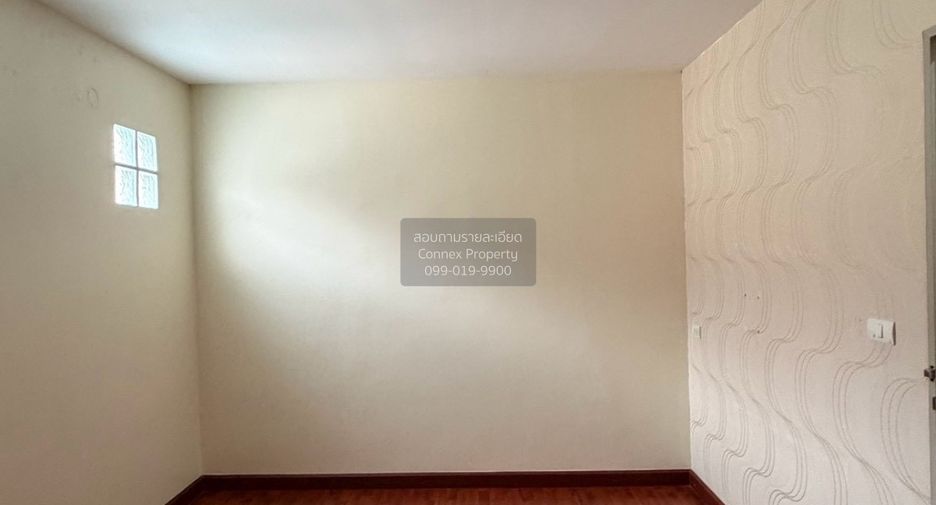 For rent 4 ベッドルーム townhouse in Bang Khen, Bangkok