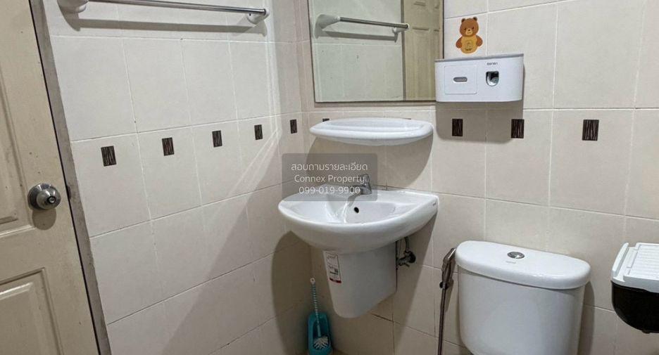 For rent 4 ベッドルーム townhouse in Bang Khen, Bangkok