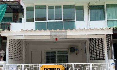 For rent 4 ベッドルーム townhouse in Bang Khen, Bangkok