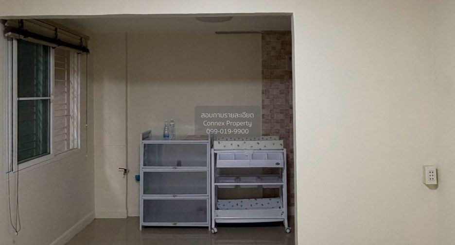 For rent 4 ベッドルーム townhouse in Bang Khen, Bangkok