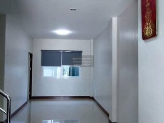 出租 3 卧室 联排别墅 在 Bang Lamung, Chon Buri