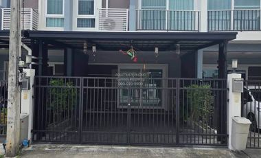 À louer 3 chambres maison de ville à Thalang, Phuket