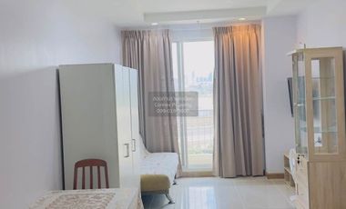Condo en alquiler de 1 habitaciones en Huai Khwang, Bangkok