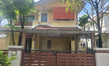 À louer 3 chambres maison à Khan Na Yao, Bangkok