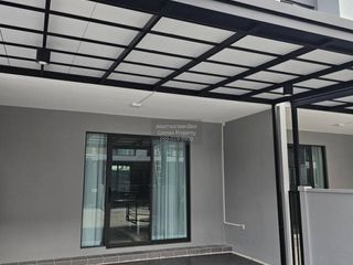 For rent 3 ベッドルーム townhouse in Bang Phli, Samut Prakan