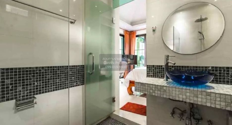 For rent 4 bedrooms villa in Mueang Phuket, Phuket