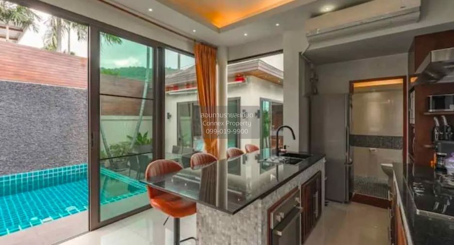 For rent 4 bedrooms villa in Mueang Phuket, Phuket