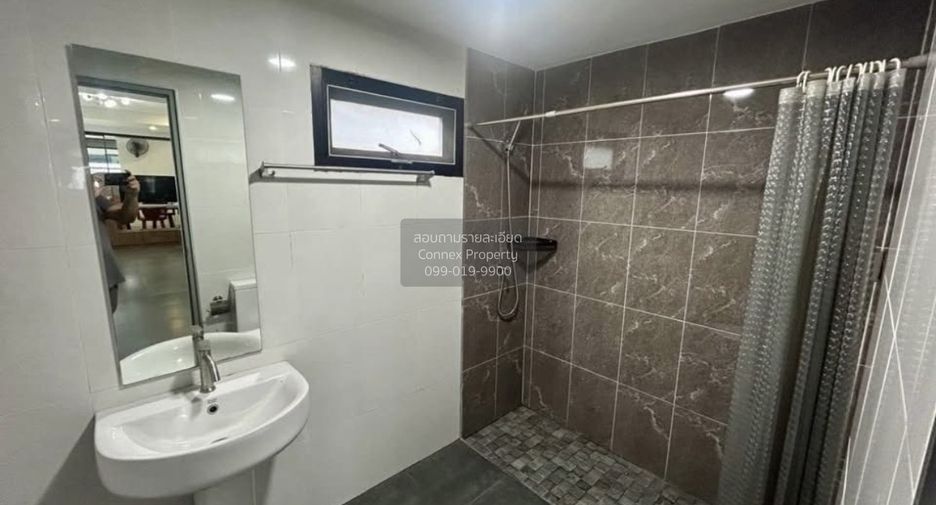 Casa en alquiler de 4 habitaciones en Thalang, Phuket