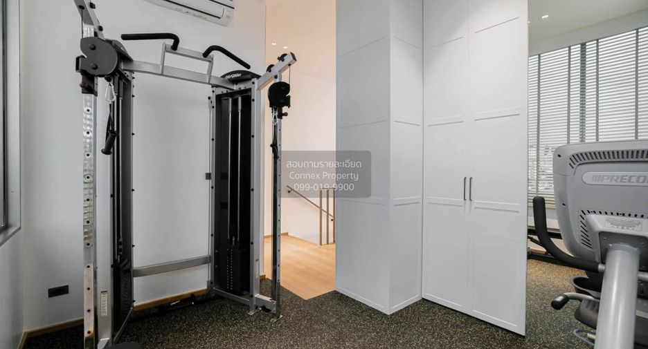 For rent 3 bedrooms townhouse in Chatuchak, Bangkok