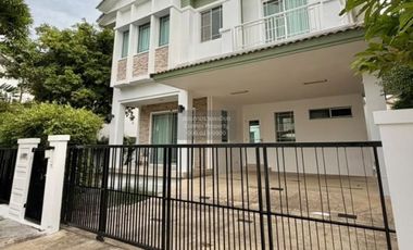 Haus zur Miete mit 4 Zimmer in Prawet, Bangkok