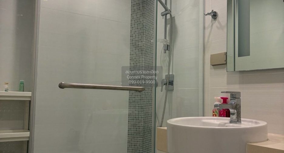 For rent 2 bedrooms condo in Sathon, Bangkok