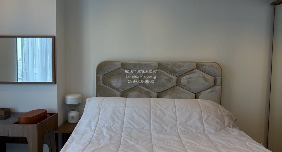 For rent 2 bedrooms condo in Sathon, Bangkok