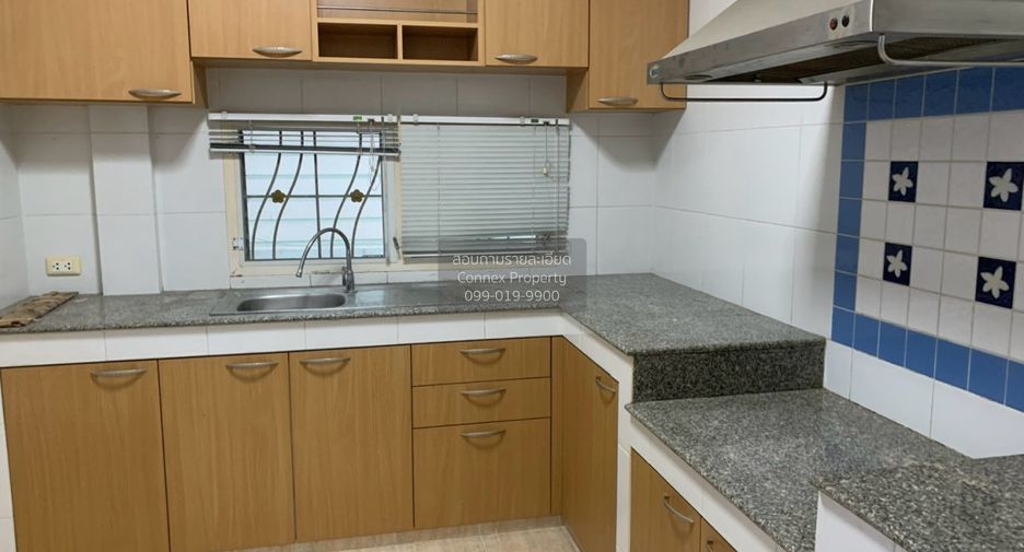 Casa en alquiler de 3 habitaciones en Bang Bua Thong, Nonthaburi