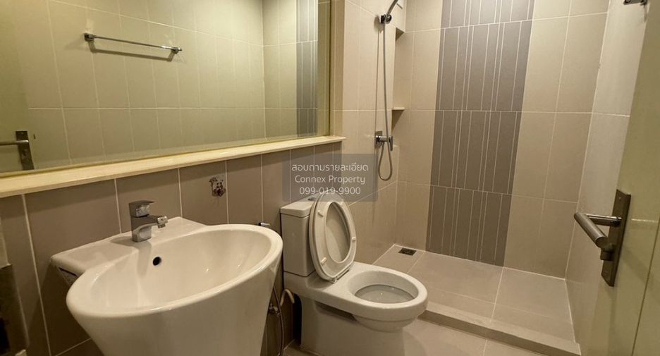 For rent 3 bedrooms townhouse in Bang Kapi, Bangkok