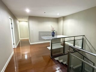 For rent 5 ベッドルーム condo in Huai Khwang, Bangkok