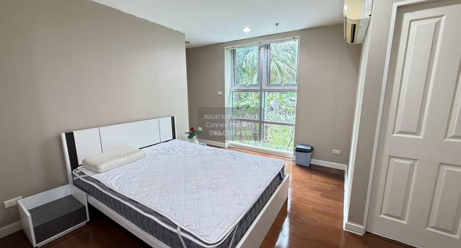 For rent 5 bedrooms condo in Huai Khwang, Bangkok