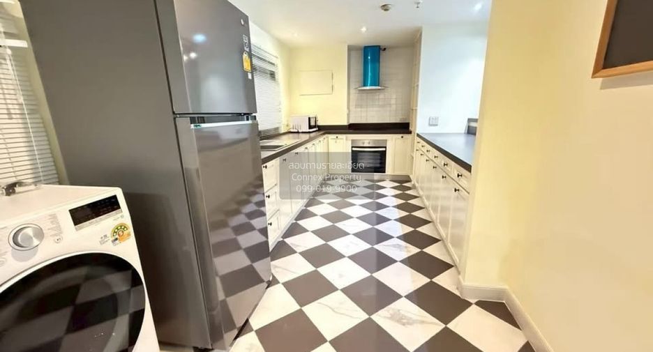 For rent 3 bedrooms condo in Watthana, Bangkok