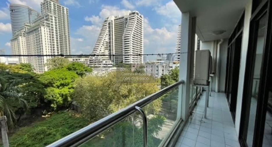 For rent 3 bedrooms condo in Watthana, Bangkok