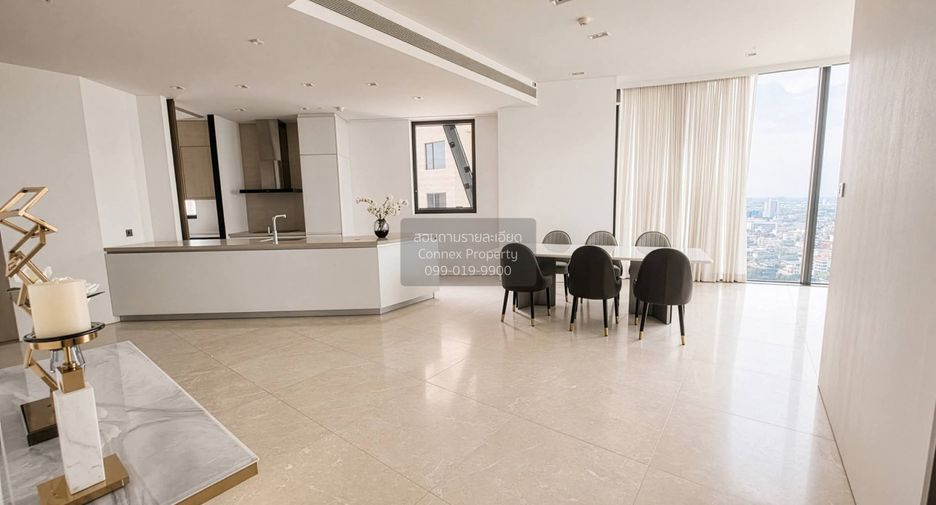 For rent 2 bedrooms condo in Khlong San, Bangkok