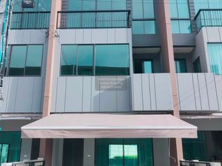 出租 3 卧室 联排别墅 在 Sai Mai, 曼谷