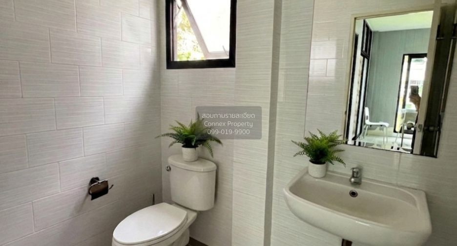 Casa en alquiler de 4 habitaciones en Sai Mai, Bangkok