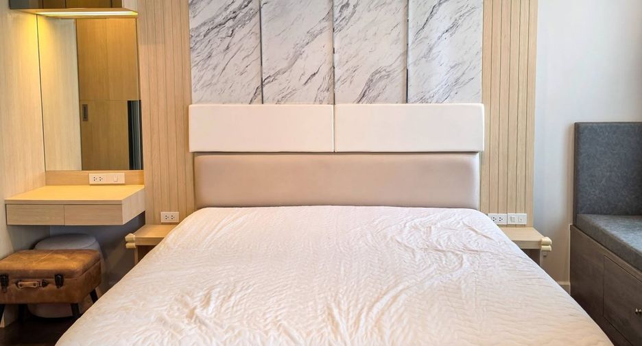 For rent 1 bed condo in Sathon, Bangkok