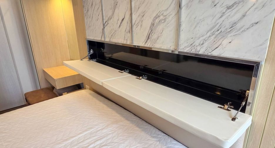 For rent 1 bed condo in Sathon, Bangkok