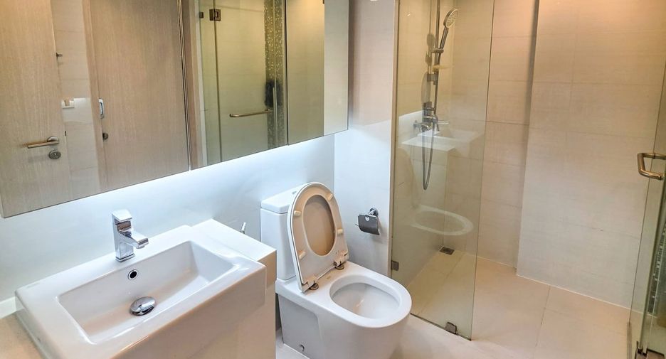 For rent 1 bed condo in Sathon, Bangkok