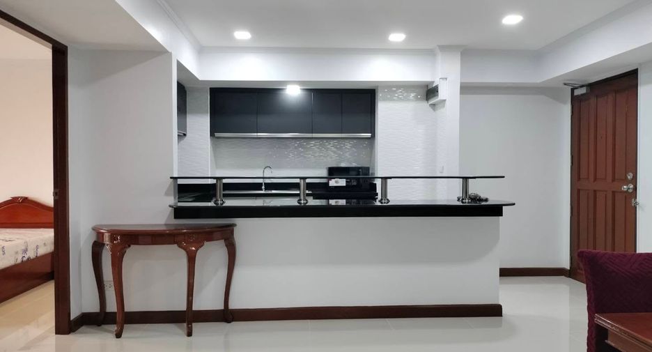 Wohnung zur Miete mit 2 Zimmer in Khlong Toei, Bangkok