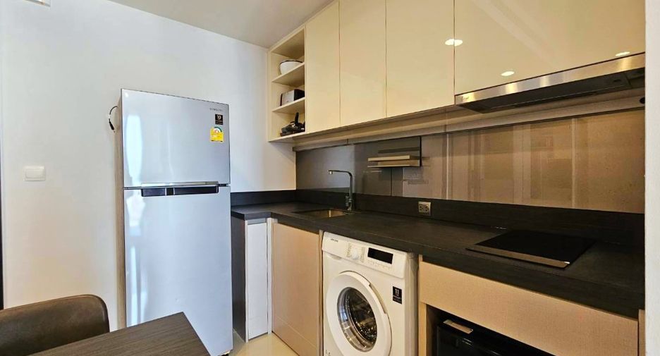 Wohnung zur Miete mit 2 Zimmer in Khlong Toei, Bangkok