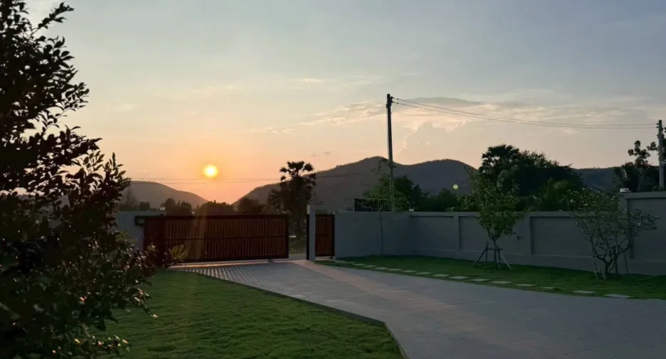 À vendre 3 chambres villa à Pran Buri, Prachuap Khiri Khan